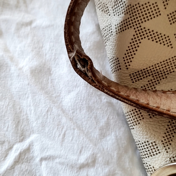 Michael Kors Satchel - Picture 7 of 16